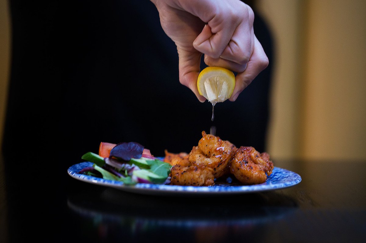 zamahove's tweet photo. Lots of our menu is good sharing food, but only if you're good at sharing. These Ajwaini King Prawns may have you questioning your commitment to your friends. 😉
#zamahove #punjabikitchen #punjabirestaurant #realindianfood #newrestaurant https://t.co/UtNYYHK8kq https://t.co/rs73yJ3ewn
