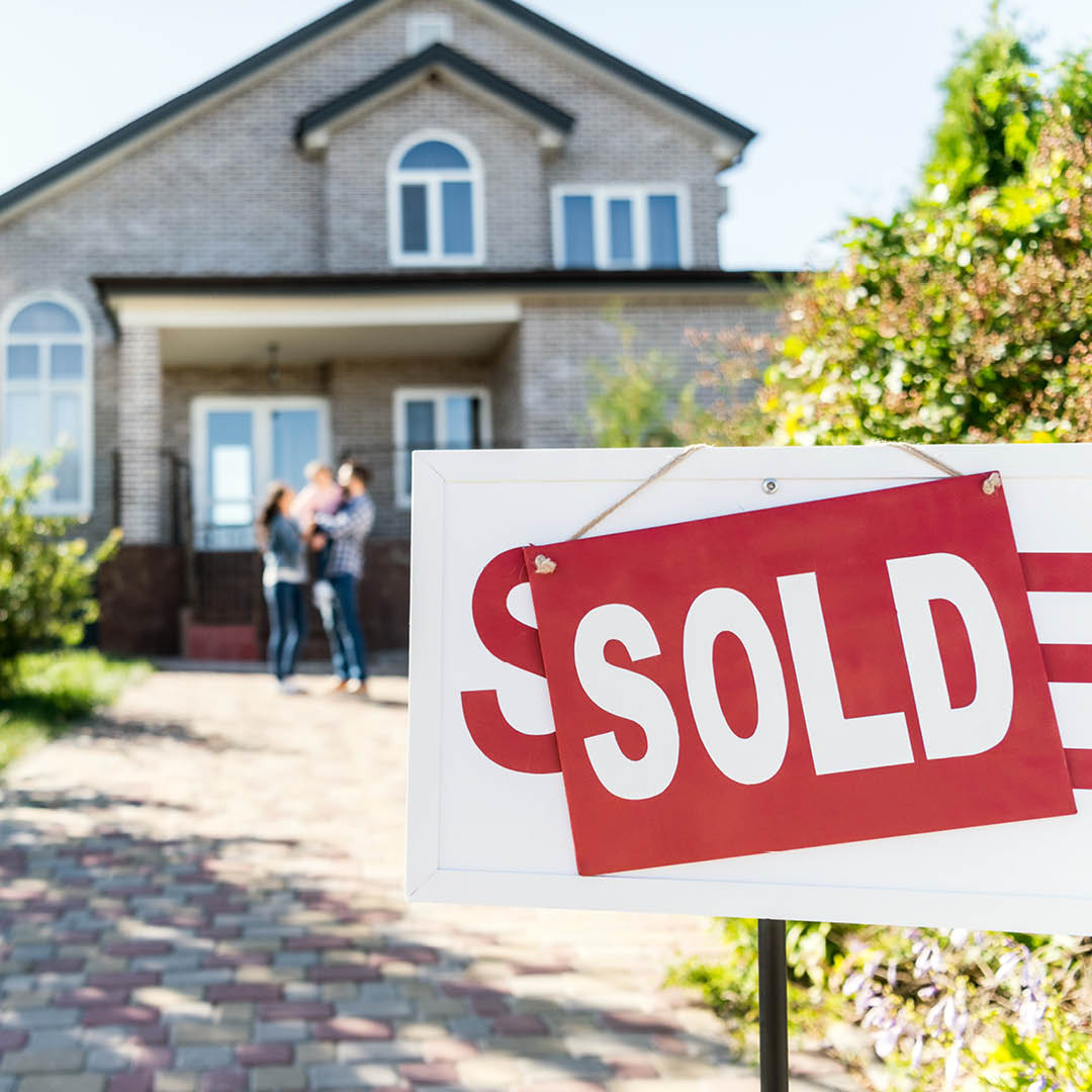 MovingAPT's tweet image. Whether you are moving houses or apartments, Moving APT can help with anything you may need. Don’t doubt in calling us, our reputation should tell it all – we do a great job! #NewHouse #MovingTips #Packing #Moving