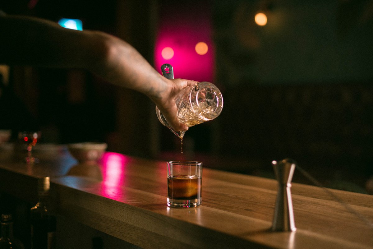 🍸Our guide to the best spots in town the kick back and enjoy a cheeky after work cocktail. Cheers, you've earned it! bit.ly/2J4Ht0s #ExploreEdmonton