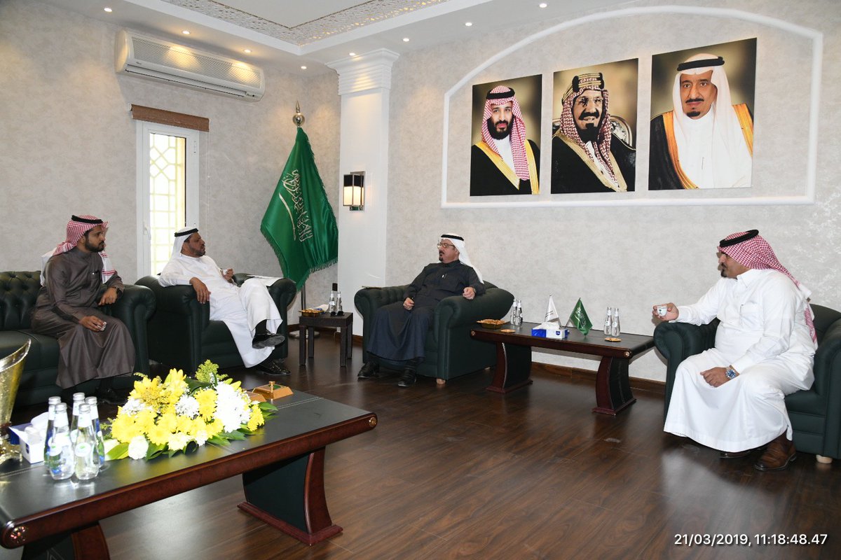 SMPEDUSA's tweet photo. استقبل رئيس مجلس إدارة المعهد السعودي التقني للتعدين والمدير العام المهندس محمد بن عايد الشراري وفدا من جامعة الإمام عبدالرحمن بن فيصل وجرى خلال اللقاء بحث سبل التعاون 
#معادن  #المعهد_السعودي_التقني_للتعدين  #جامعة_الإمام_عبدالرحمن_بن_فيصل https://t.co/sY5NJKvhLw