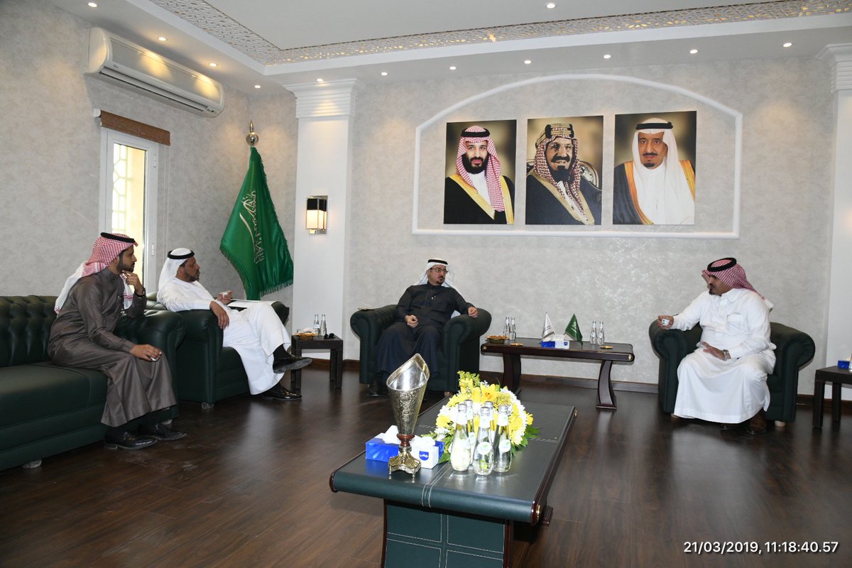 SMPEDUSA's tweet photo. استقبل رئيس مجلس إدارة المعهد السعودي التقني للتعدين والمدير العام المهندس محمد بن عايد الشراري وفدا من جامعة الإمام عبدالرحمن بن فيصل وجرى خلال اللقاء بحث سبل التعاون 
#معادن  #المعهد_السعودي_التقني_للتعدين  #جامعة_الإمام_عبدالرحمن_بن_فيصل https://t.co/sY5NJKvhLw