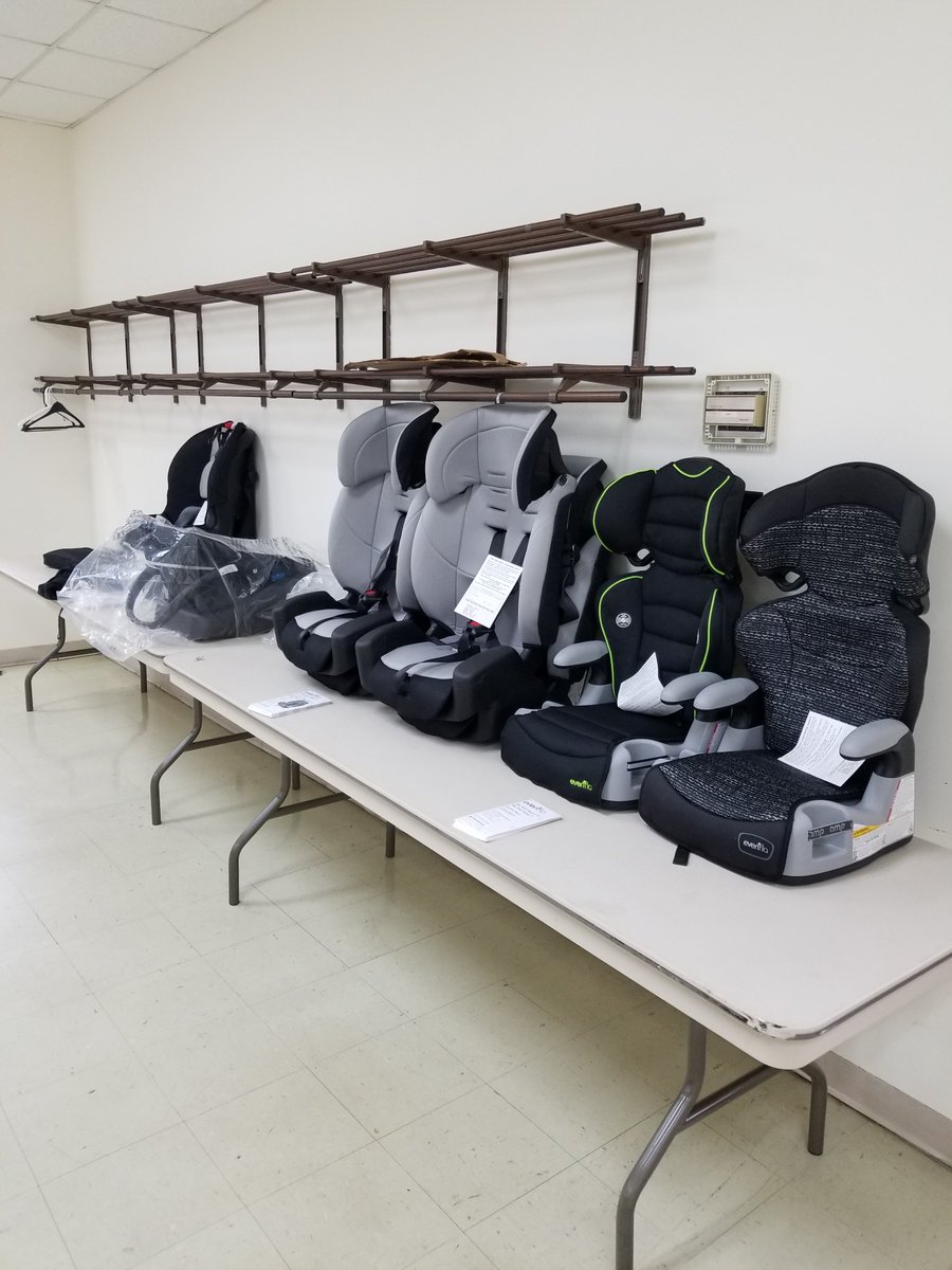 EANDC330's tweet photo. EANDC recently collaborated with @AkronChildrens and @goodyear on the #SafeMobilityProject, and together we gave a total of 20 car seats away to 15 families! https://t.co/SIZfWkHbLv