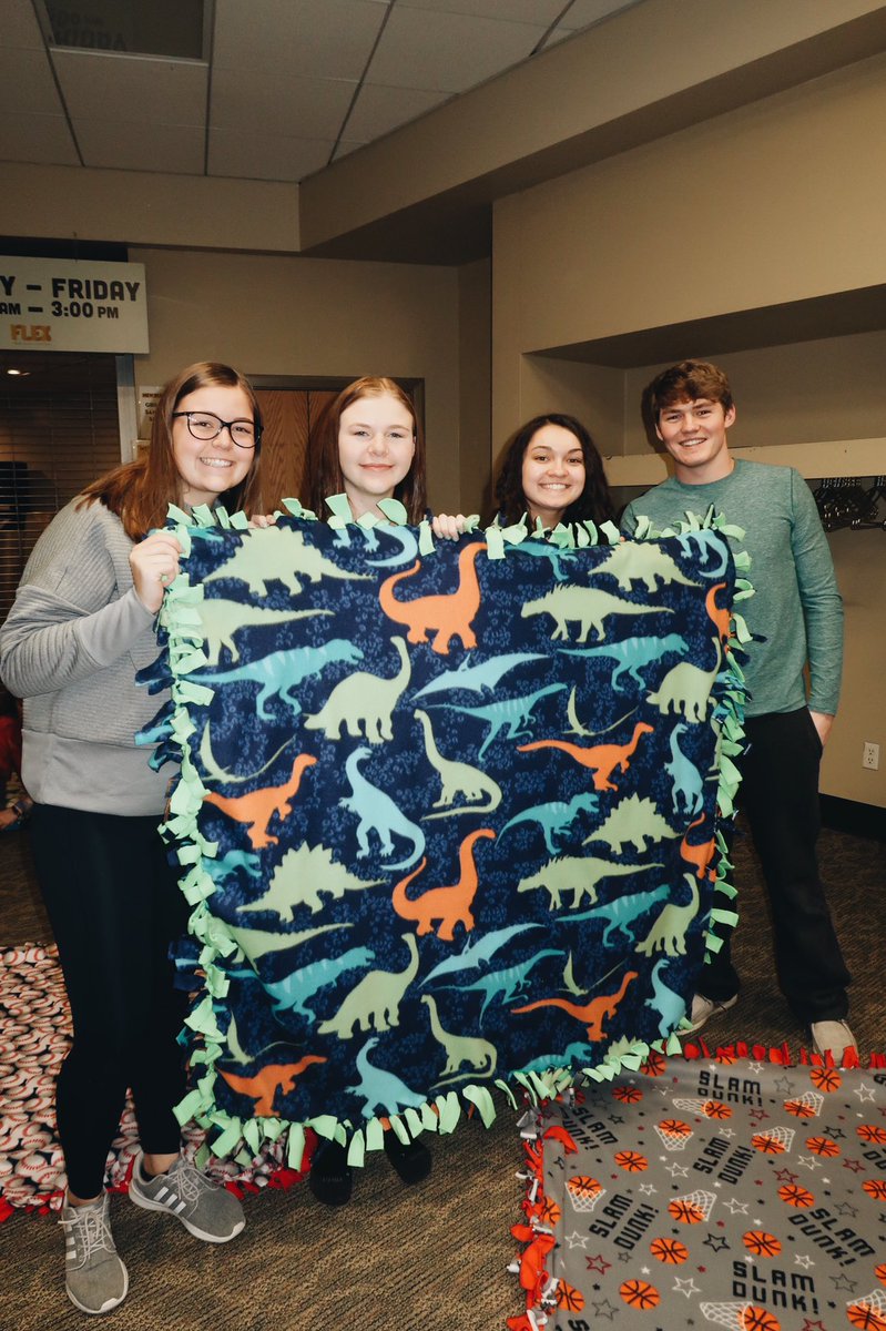 DSPEpsilon's tweet image. Homemade tie-blankets to support the kids and families at the Stead Family Children’s Hospital? Count DSP in! • Our VP of Community Service, Kasey Costa, organized a great event this week which allowed brothers to give back to their Iowa City community! 😀