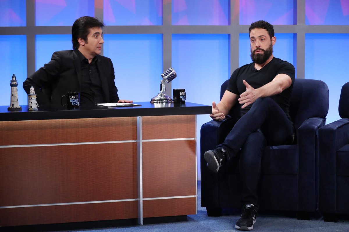 Esta noche no te pierdas a <a href="/albertoagnesi/">Alberto Agnesi</a>, en #DNS. Una hora de diversión a partir de las 10:30 pm por <a href="/amastv/">a más + 7.2</a>. #tvazteca #DanteGebel #Tv #Actor #Señordeloscielos #Tequila