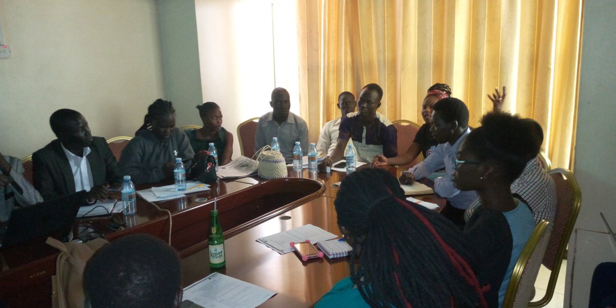 sufonetngo's tweet photo. Participants discussing achievements and challenges of the different judicial bodies in #SouthSudan. For instance, there are struggles regarding demilitarization, independence of courts, and capacities of judicial officers. @CSOs4SSudanUG https://t.co/bH99nhL5Gr