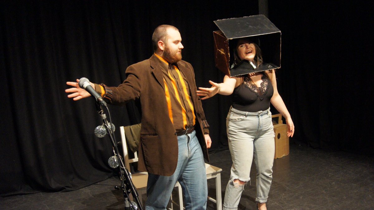 ScapegoatOnline's tweet photo. A few photos of our first performance of “Unload” at The University of Kent on #worldtheatreday !! Who knows where these cardboard boxes will take us next 🤔🤔 

📸: @UniKentArts https://t.co/dLUlz2V4JR