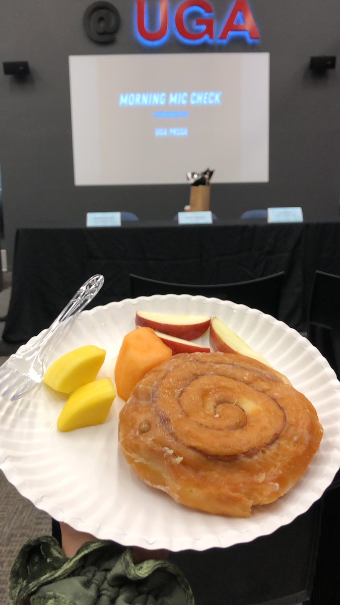 TourStopUGA's tweet photo. Grabbed my snack! Much more where this came from. Excited to hear from our upcoming panelists, Michelle Davis of Davis Entertainment Law, Steve Sidman of Carlton Fields, and Lee Morin of Morin Entertainment Law! https://t.co/pjc3vwgkJQ