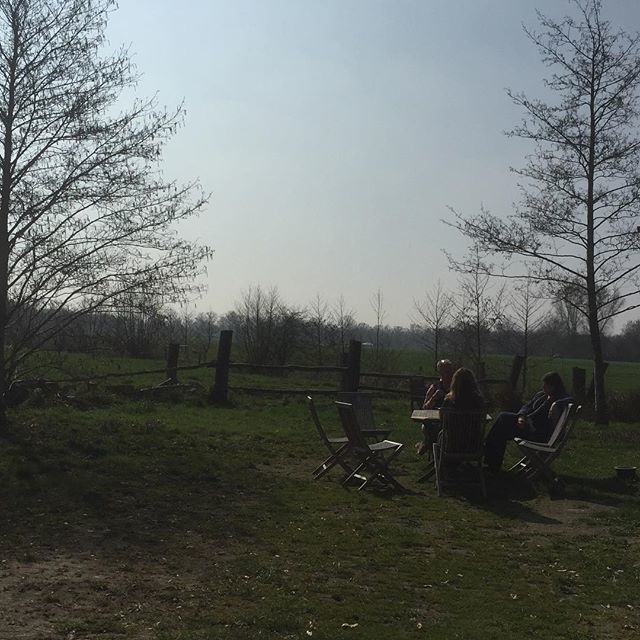 DeVideovakvrouw's tweet photo. Lunch bij Erf de Burgwal! #cursus #videocursus #montagetraining #video
#videomarketing
#singlemum
#ondernemer
#marketing #contentmarketing #kostwinner
#vlogcoach
#bereikjedoelgroepmetvideo
#vloggen
#zakelijkvloggen
#moederenondernemer
#vlogtip
#zelfvideo… https://t.co/TASREtPhIA https://t.co/nD6TGv8Ejy