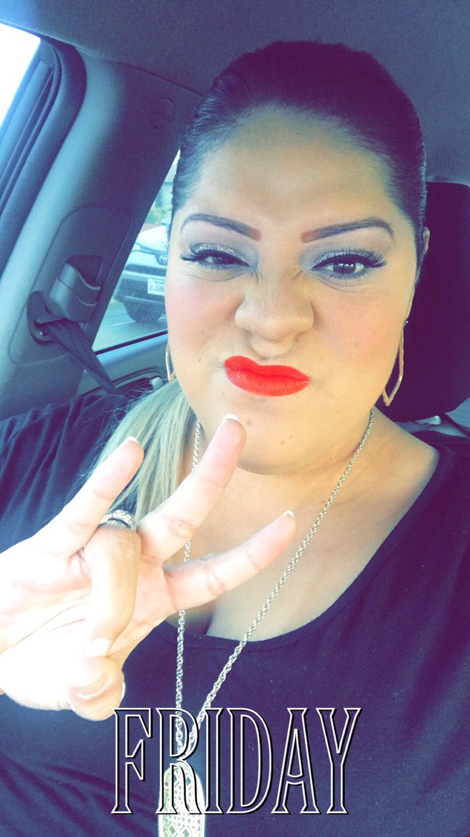 FunnyJojo12's tweet photo. Happy Friday Folks! Gotta get this work day ahead of me to get in full Chona mode, REHEARSAL TONIGHT with the Team! #PuroPinche210 #StopLightSelfie #FriYay #AhQueChona #TasteOfSouthside #SanAntonio #HaveAnAwesomeDay! https://t.co/DwCNNoIaOK
