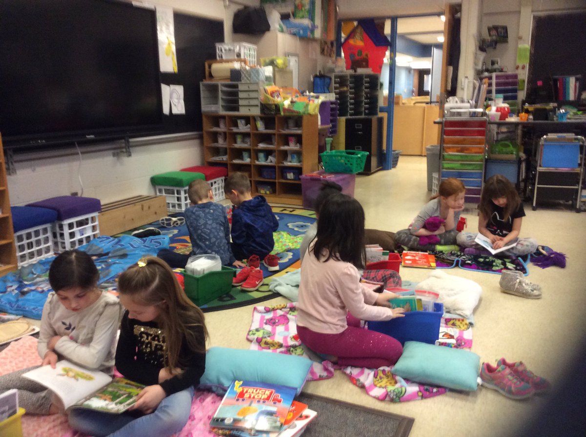 doreenmonahan's tweet photo. The only thing better than a Read-In ..is getting to read your favorite books to a good friend! https://t.co/P91YsUW2gY