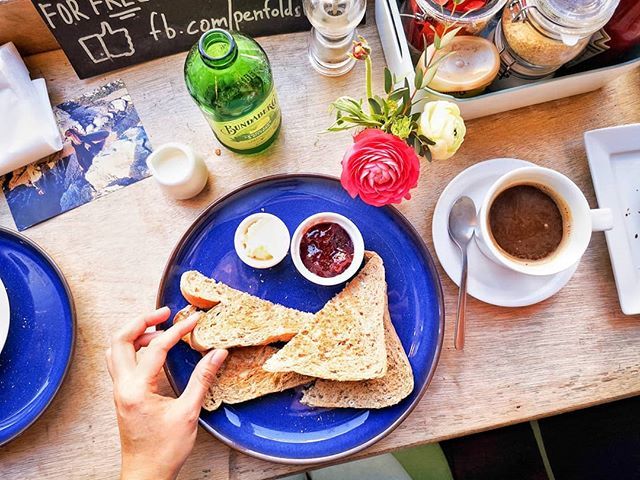 caramellyze (@caramellyze) on Twitter photo Making student life bearable.👩🎓
Coffee and toast at <a href="/penfoldskitchen/">Penfold's Kitchen</a>
.
.
.
.
--
#foodporn #foodie #foodstagram #sweettreats #sharefood #instaeat #coffeelovers #butterandjam #foodlovers #instadessert #foodporn #foodie #hungry #instafood #sharefood #i… ift.tt/2FAsprf Making student life bearable.👩🎓
Coffee and toast at <a href="/penfoldskitchen/">Penfold's Kitchen</a>
.
.
.
.
--
#foodporn #foodie #foodstagram #sweettreats #sharefood #instaeat #coffeelovers #butterandjam #foodlovers #instadessert #foodporn #foodie #hungry #instafood #sharefood #i… ift.tt/2FAsprf