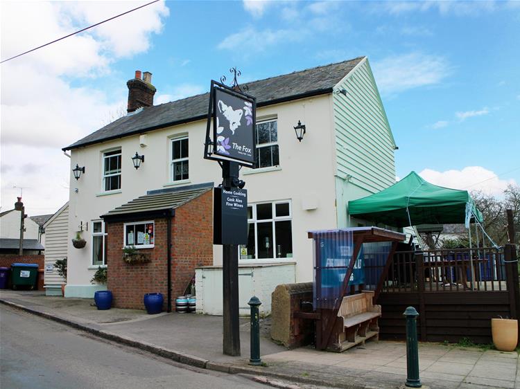 NEW: Popular food-led country #pub on #Hertfordshire 
#Bedfordshire borders. Available on both #Freehold and #Leasehold terms. NOT TO BE MISSED!
sidneyphillips.co.uk/news-item/18 #pubsforsale #pubsforlease #ukpubs