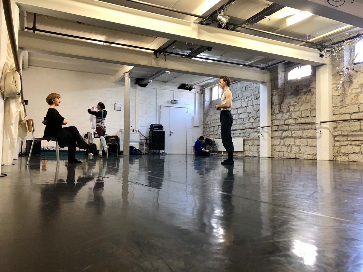 AlbertoArcosWeb's tweet photo. La maestra de #cecchetti dando notas del paso a dos de #Motja y #Antonin . . .
#baroqueman
#Terpsicore
#operaballet
#Händel
#Suiza https://t.co/b1GCeUcNC5