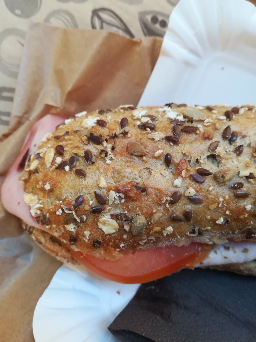 Ricordi in un panino. franchezze.wordpress.com/2019/03/29/ric…