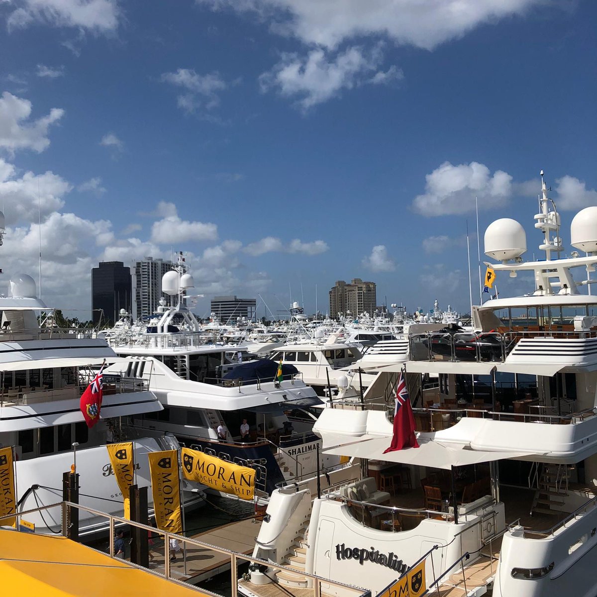 Boston Luxury tweet media