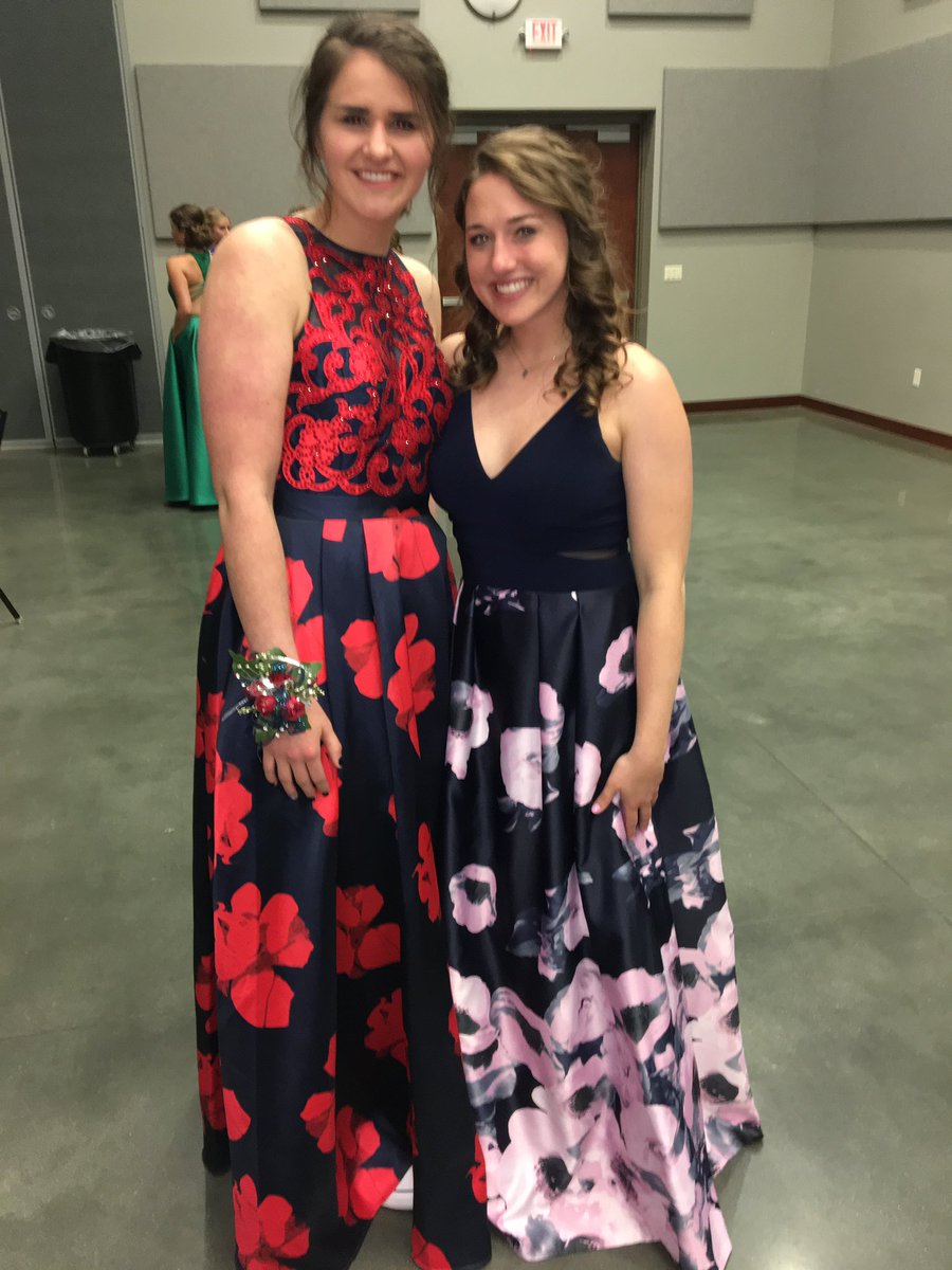 karleebrennan_'s tweet image. HAPPY BIRTHDAY @kateerwin001 MISS YOU HOMIE #toothpic