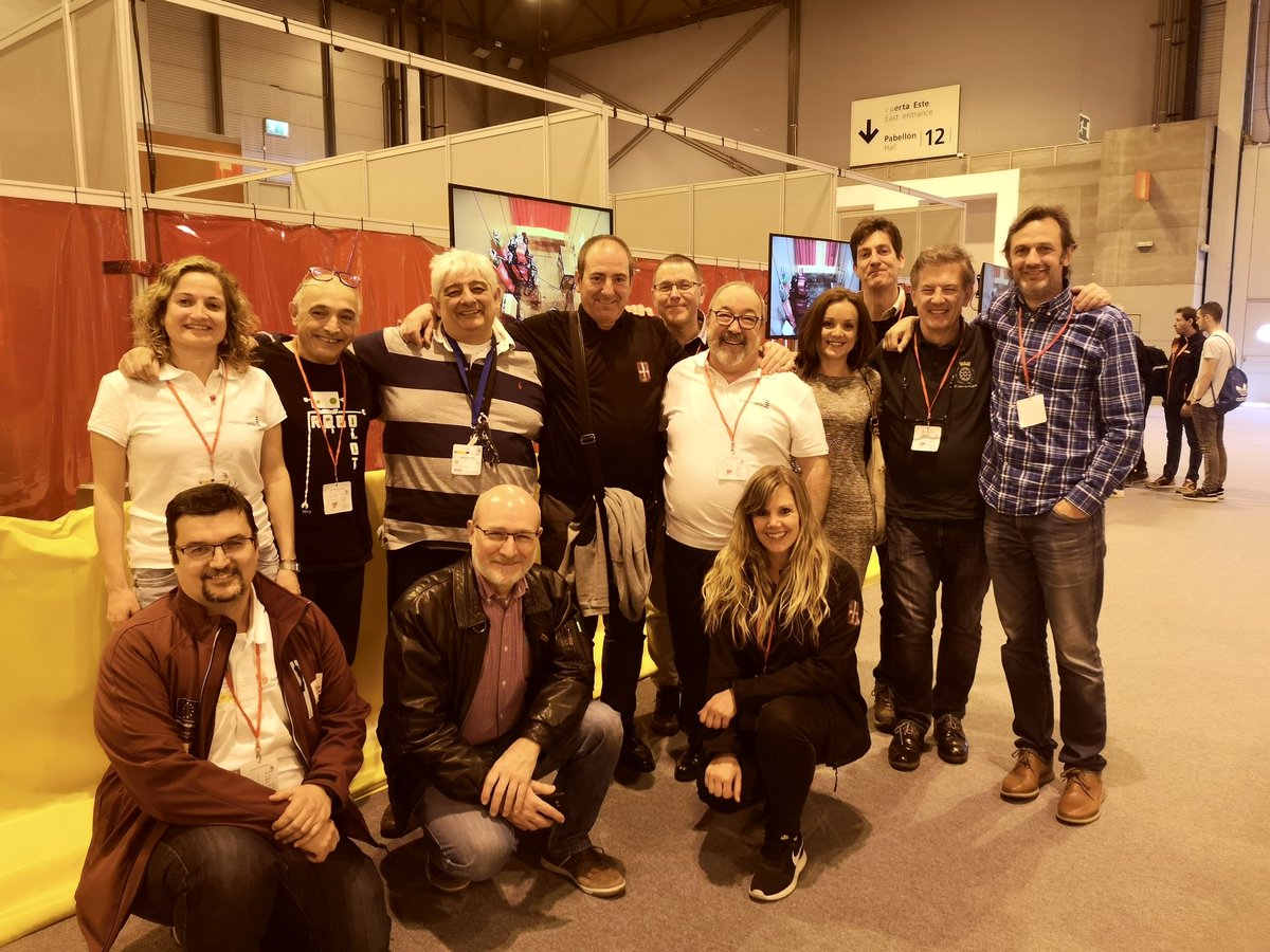 jclizarbe's tweet photo. Un placer venir a #SpainSkills2019 y encontrarse con tantos amigos en la skill de electrónica. #gutenberg3D https://t.co/wrDJxtASli