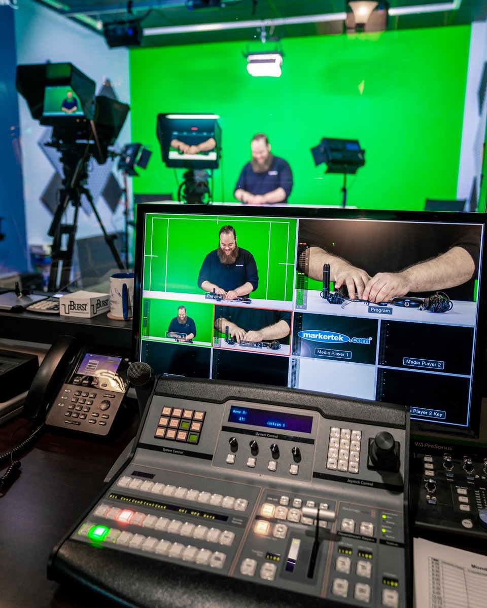 Markertek's tweet image. Had a blast with Ryan from @samsontech during our video shoot! Thanks for being such a cool dude, Ryan! Video will be shared soon!
#samson #markertekstudio #samsontech #ExpeditionXP106