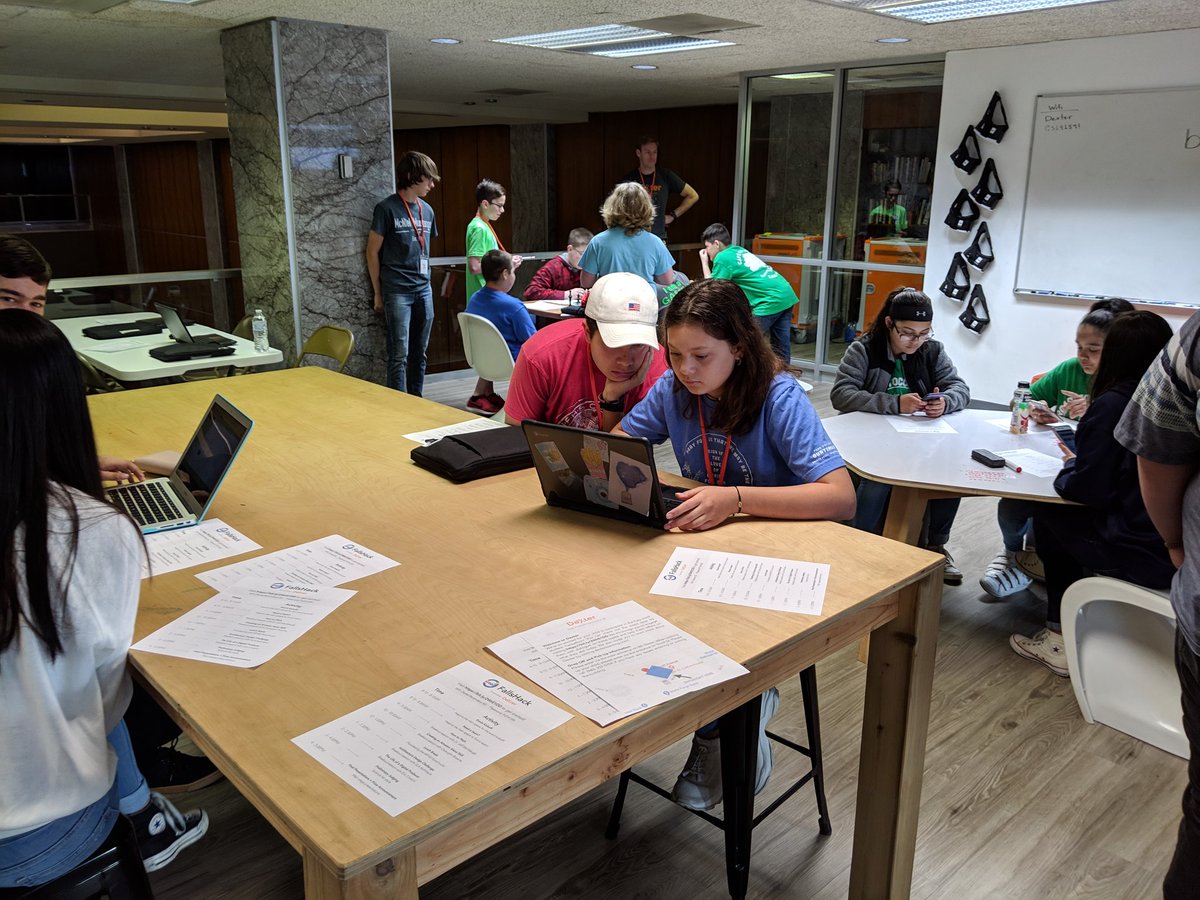 PeterEGriffiths's tweet photo. #FallsHack2019 @dexterlearning and @WFISDschools collaboration with a whole bunch of kids! Coding, robotics, entrepreneurship, A/V production...pretty cool!! https://t.co/KtEDFr1nHh