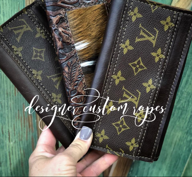 CustomRopes's tweet photo. Soooo.. What is better than a #DCR tri-fold wallet? 

A #DCR tri-fold wallet with Axis and Louis Vuitton! 

#dcrtribe #axis #LV #luxurylifestyle #handmadeintexas #makeithappen #chooseyourhard #rodeostyle #westernheritage #sanantoniostyle #vintage #westerncouture https://t.co/Alsu2lHN2W