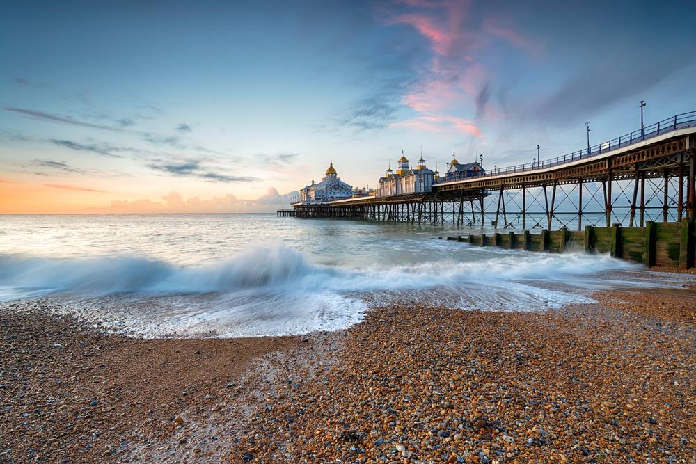 TheLittleDomain's tweet image. A holiday to Sussex places you right at the heart of the south coast of England ensuring that there are plenty of beaches and cliff tops to explore...

Will you be exploring this region in 2019? ⬇️
bit.ly/2CIwwRB