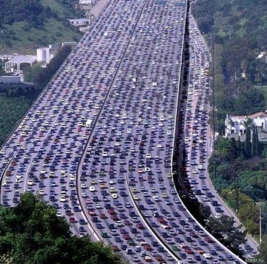 Utøverne på vei hjem etter 10 km (NM på ski, 2019)