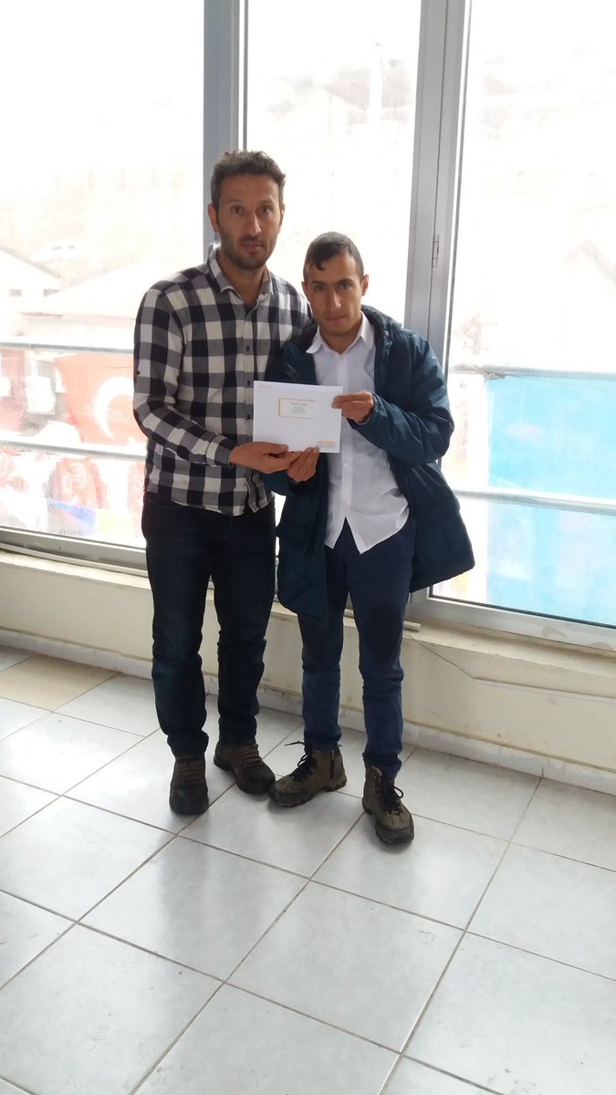 CukurcaAk's tweet photo. Cumhurbaşkanımız ve Genel Başkanımız sayın @RT_Erdogan Mesajını İçeren #sanalEmanet QR kodlu Kartpostları ilk defa oy kullanan genç Kardeşlerimize ve üyelerimize iletmeye devam ediyoruz.
@RT_Erdogan
@akgenclikankara 
@Emrullah_Gur 
@zeki_derin 
@EnsarDundar
@CumhurDemir https://t.co/pQvuKS7Eu5