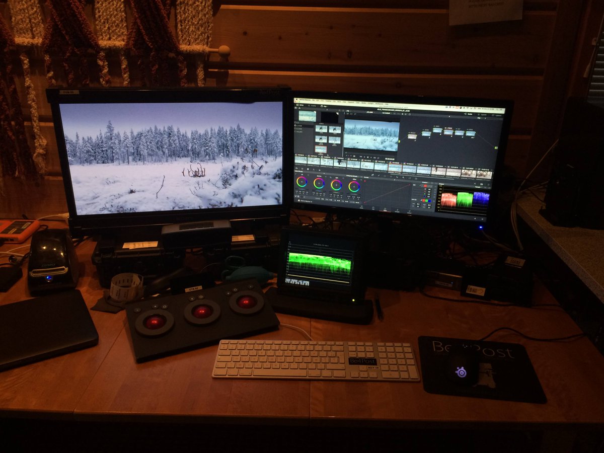 Be4Post's tweet photo. Merci à Stephane @stefpixeldoctor  pour ces jolies photos d"Ailo: une odyssée en Laponie" de Guillaume Maidatchevsky toujours en salles ;-)
DOP: Daniel Meyer
DIT: Stéphane Azouze- Eduardo Fraschini 🦌 🐾🌲 #borsalinoproductions #onseteverywhere #be4post https://t.co/u0uKelgHZb