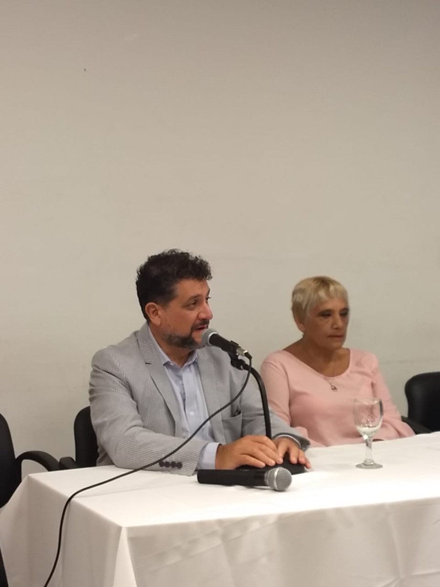 ampicri's tweet photo. #AHORA lanzamiento del plan de gestión de @LuisFedeArias cómo pre-candidato a #intendente del Frente #PatriaGrande en #LaPlata. 
Además presentan la #app "en mi barrio" que ya está disponible para realizar denuncias sobre problemáticas de la ciudad 

@EstacionSur917 en la #calle https://t.co/uLhhMdd8Vd