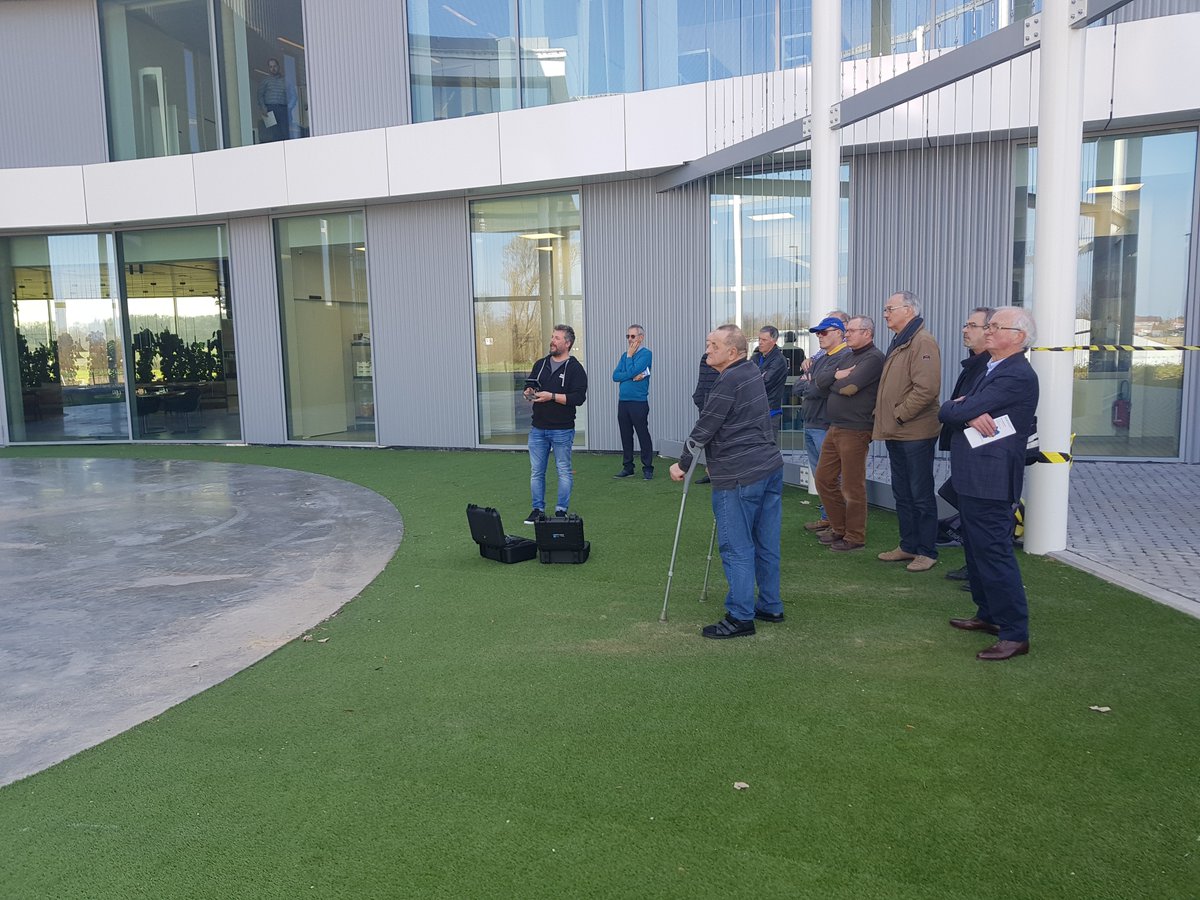 CodeGorillaBVBA's tweet image. Mirage pilots on a tour #Droneport with #Dr-One