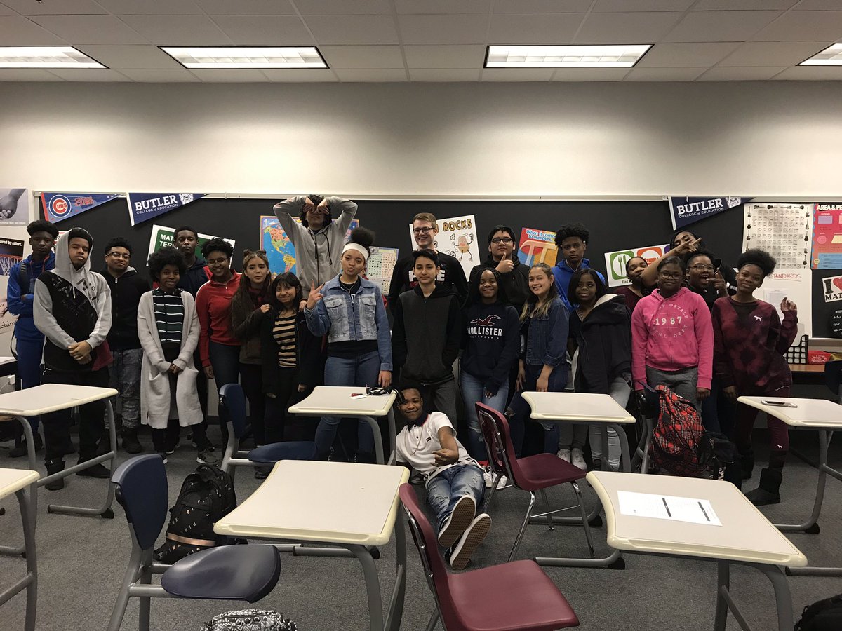 EvanAyers7's tweet photo. With Spring Break starting today, I took some time to reflect on how lucky I am to teach young people. I’ve already lost track of number of times I looked back at the notes my high schoolers wrote me on my last day. I can’t wait to hang these up by my desk in my future classroom! https://t.co/DI9cuJUJrJ