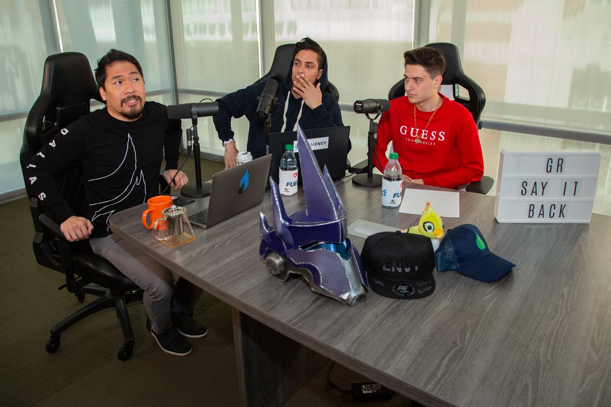 JustRojas's tweet image. Caption this. 

You can find these dudes at #PAXEast today. 

#EnvyXPredator | #PredatorPAX | #QueueUp