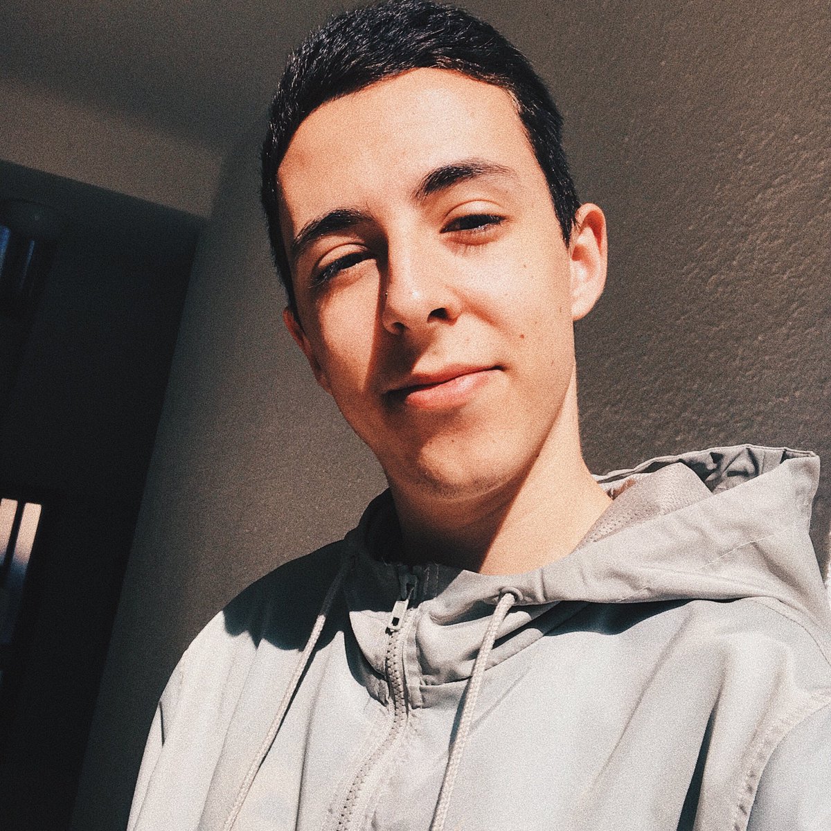 ivansantxnder's tweet photo. Que a ganas, no me gana nadie 🌱
.
.
.
#feliz #recuperado #ivanison #palitoison #famaabailarcero
@FAMAabailarCero
@MovistarPlus
@ZeppelinTV
@cero https://t.co/tK10gwf8TQ