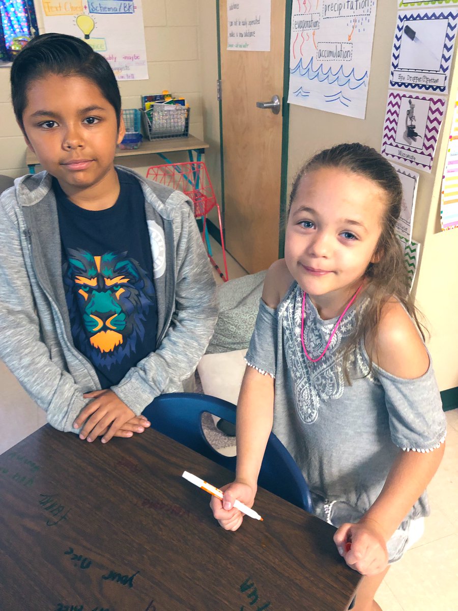 4thWithBorja's tweet image. Kind words with our sweet buddies! #buddyclass @stephmiller220 @NISDKallison