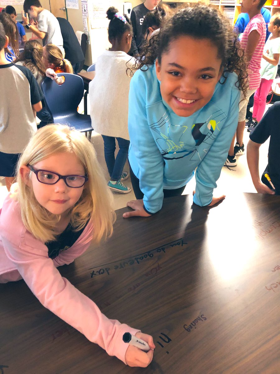 4thWithBorja's tweet image. Kind words with our sweet buddies! #buddyclass @stephmiller220 @NISDKallison