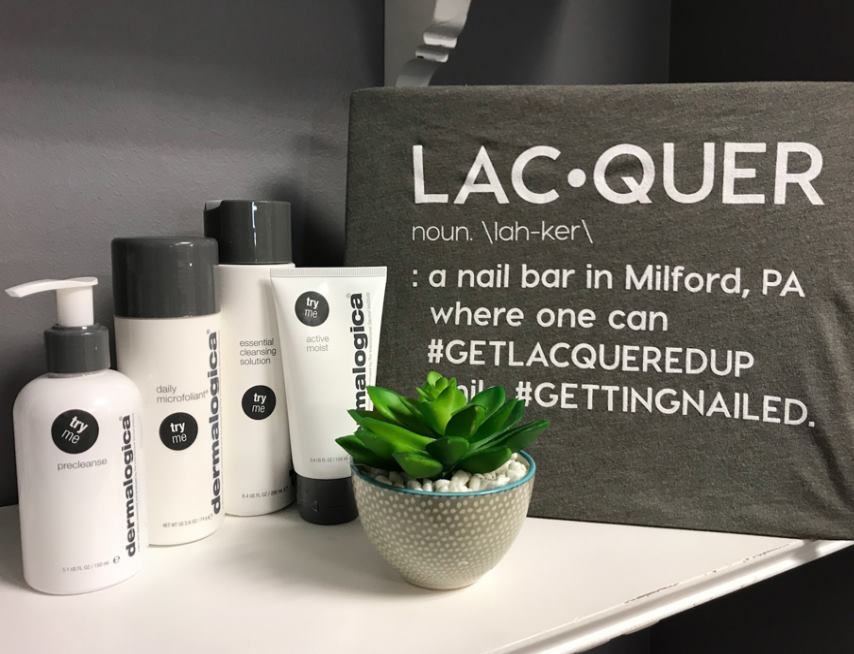 LacquerNailBar's tweet photo. #DYK that Mineral Oil has been shown to cause and exacerbate acne? Call today and have your skin evaluated by Diana. #SkinTherapist #Dermalogica #LacquerNailBar https://t.co/VuJpJwcovB