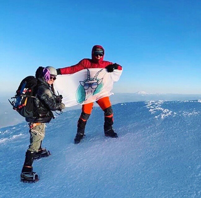 Flag_Makers's tweet image. So cool to see this flag for Wonderland Gear Exchange at the top of Mt. Hood!
_________________________________
seattleflagmakers.com
_________________________________
Tags: #seattleflagmakers #logoflag #customflags