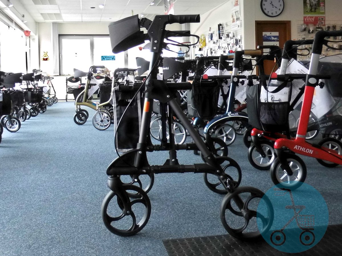 LadenRollator's tweet photo. https://t.co/fz3RZpOVC0
https://t.co/7pTL995djI
#Neuheit #jetzt im #RollatorLaden der #preiswerte und #leichte #Rollator #Omni von #Trendmobil mit #Rückenlehne im #elegantem #Grau. #Ausprobieren und #kaufen in #Elmshorn oder #Norderstedt. #A7 #A23 #Hamburg #Flughafen #Parkplätze https://t.co/2fKhAcX2oD
