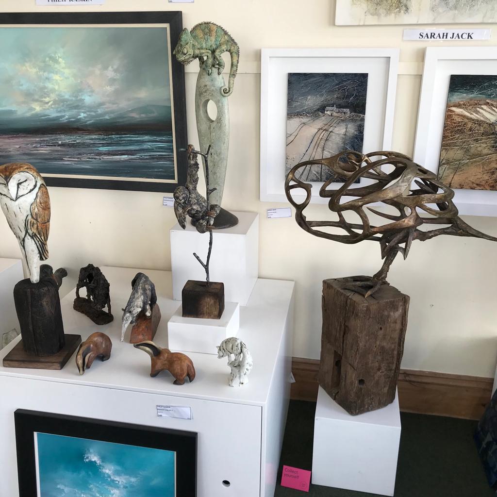 MarineHouseBeer's tweet photo. Just arriving from Yorkshire! Mind blowing sculpture from David Cooke. Now all we've got to do is curate them for David's new show 'Amazing Creatures' which opens tomorrow at 11am at Steam Gallery. #bettergetstarted #artmakesus #happy #stunning #wildlifesculpture https://t.co/ctuVl1cQuo