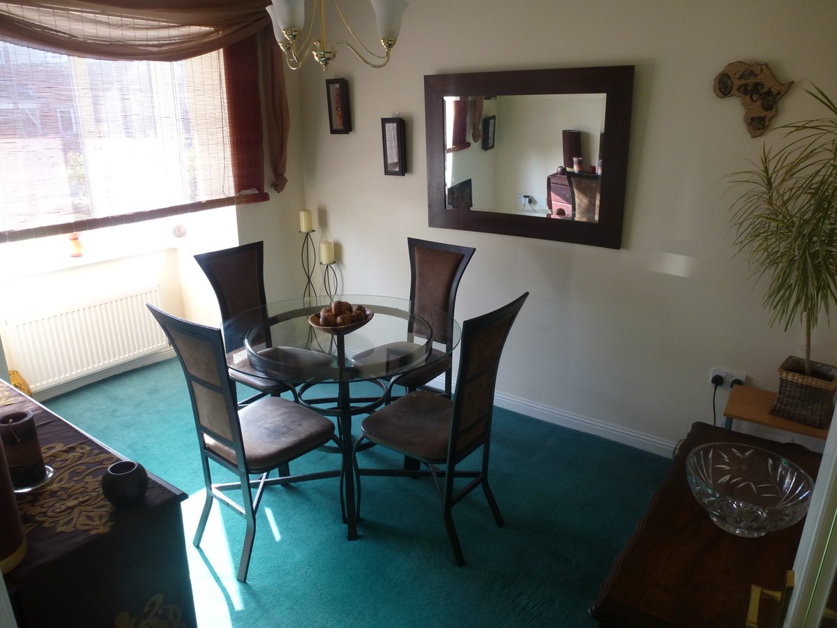 CruzProperty's tweet image. PROPERTY TO LET - Wilson Place, Dunbar £945
Impressive 4 bed detached villa with a large driveway and private gardens within an exclusive development in sought-after Dunbar.  Perfect family home as located conveniently for schools and travel links to the centre.@LothianLoop #Cruz