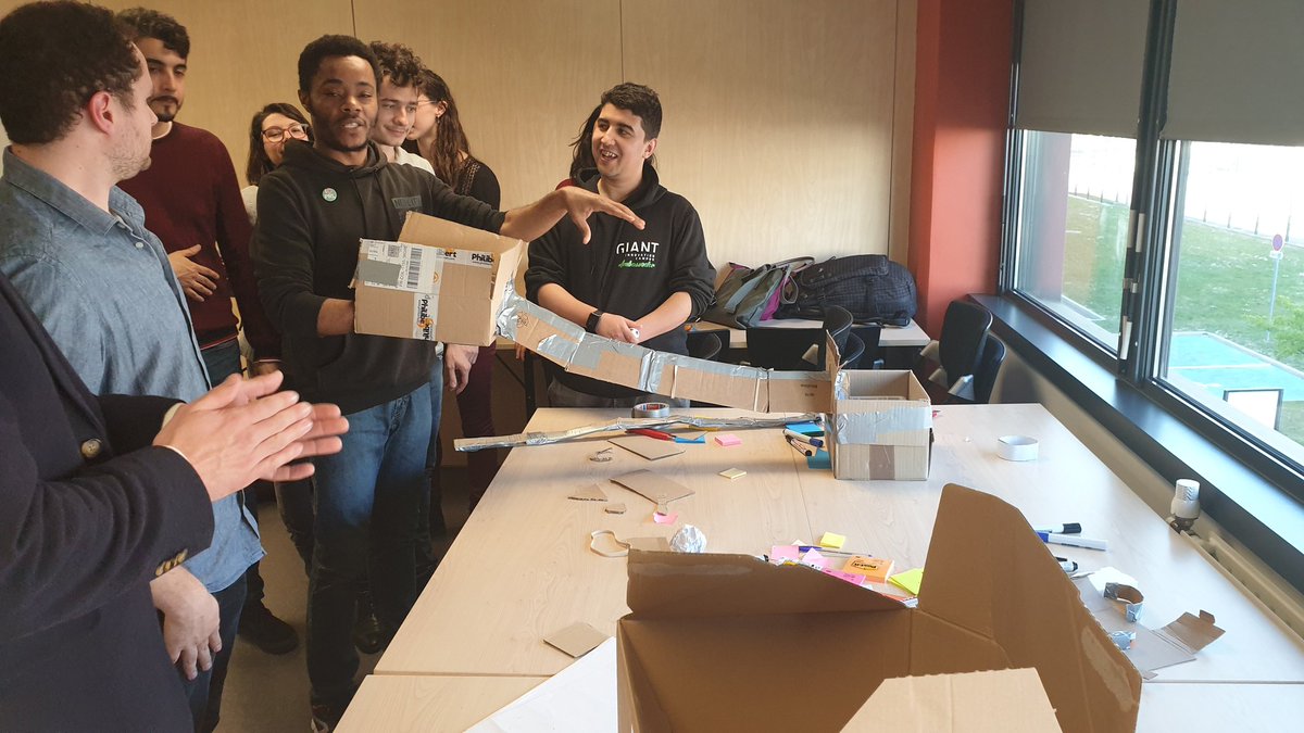 floki_io's tweet photo. Deuxième atelier, 3 nouveaux concepts originaux :)
Super journée avec les doctorants #JSIam https://t.co/vBO8lbuATO