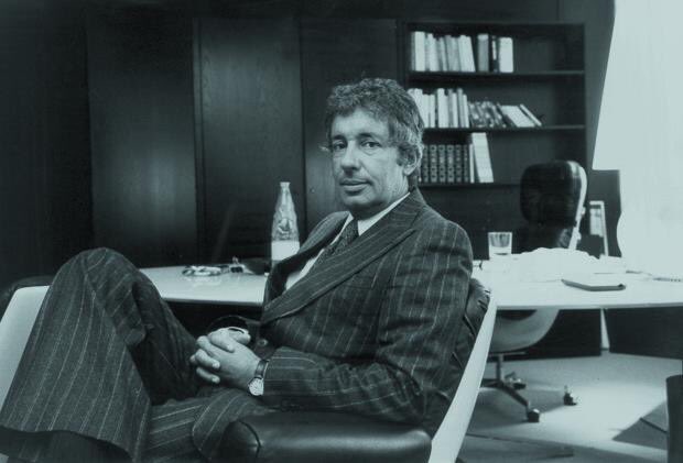 Premier français vainqueur d'un bracelet #WSOP en 1988, #GilbertGross, « l’inventeur » du marché de l’achat média en France dans la vraie vie, est décédé ce mercredi 27 Mars 2019. 
Petit coup d’oeil sur son ITW par <a href="/Club_Poker/">Club Poker</a> en 2004 : 
clubpoker.net/interview-gilb…