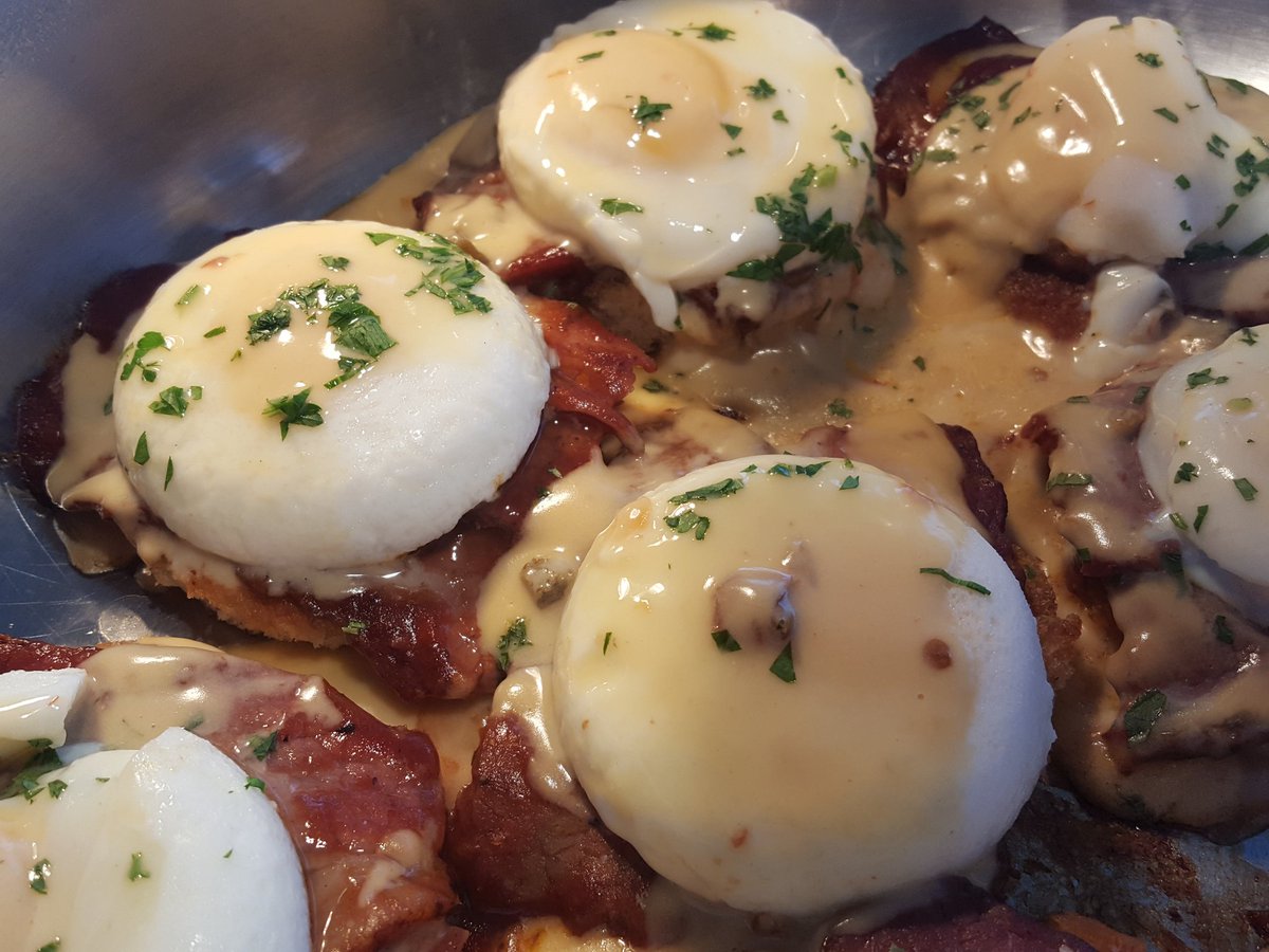 cheflinc's tweet photo. Good Morning Fort Worth! Race Day here at TMS and what better way to start your day than with TX Benedict (BBQ brisket and chipotle hollandaise) and Bananas Foster French Toast. @LevyRestaurants @TXMotorSpeedway @SpeedwayClubTMS @eddiegossage https://t.co/4zbZs1fzP8