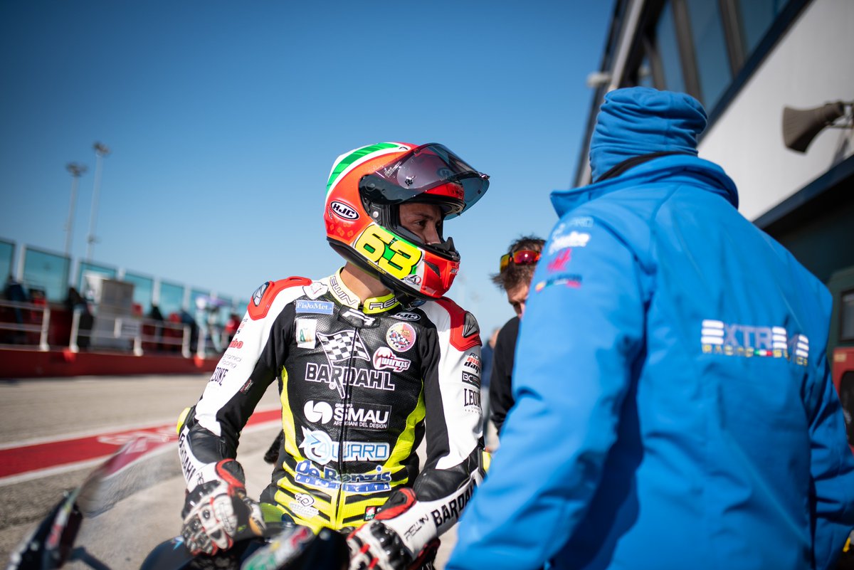 extremerservice's tweet photo. 3th tempo x @DavideStirpe nelle #FP del @CIVtv a @circuitomisano con la @mvagustamotor @bardahlitalia 💪📸 @GorinisPhotos https://t.co/0J2WEnKmK2