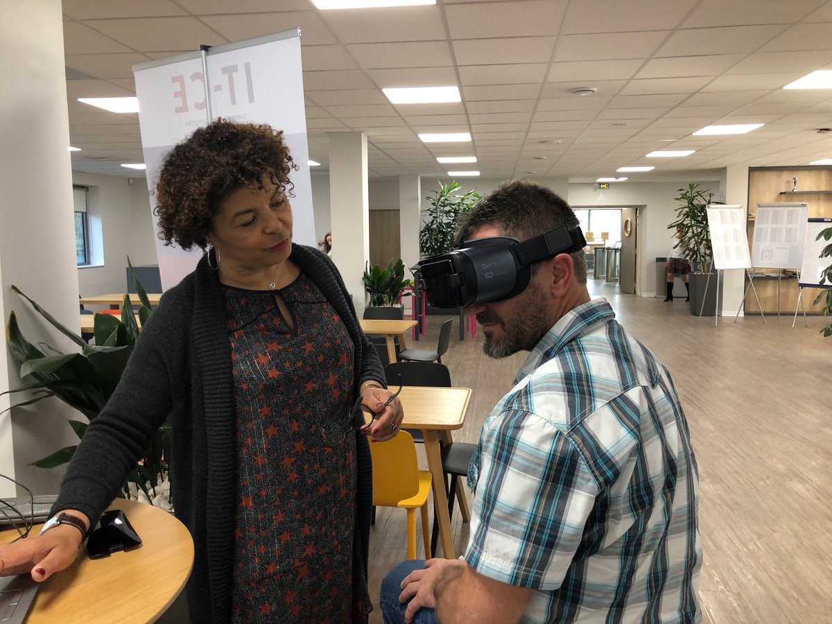 ITCaisseEpargne's tweet photo. #StationDigitale🚀

✋🏼Jusqu’au 12 avril, nos #BusinessTechnologiques sont invités à faire le plein⛽️ de nouveautés digitales aux stands mis en place sur nos sites 🔝

Au programme : innovations imaginées par notre Lab, jeu autour de notre réseau social #Yammer... https://t.co/XxMOMXXEEg