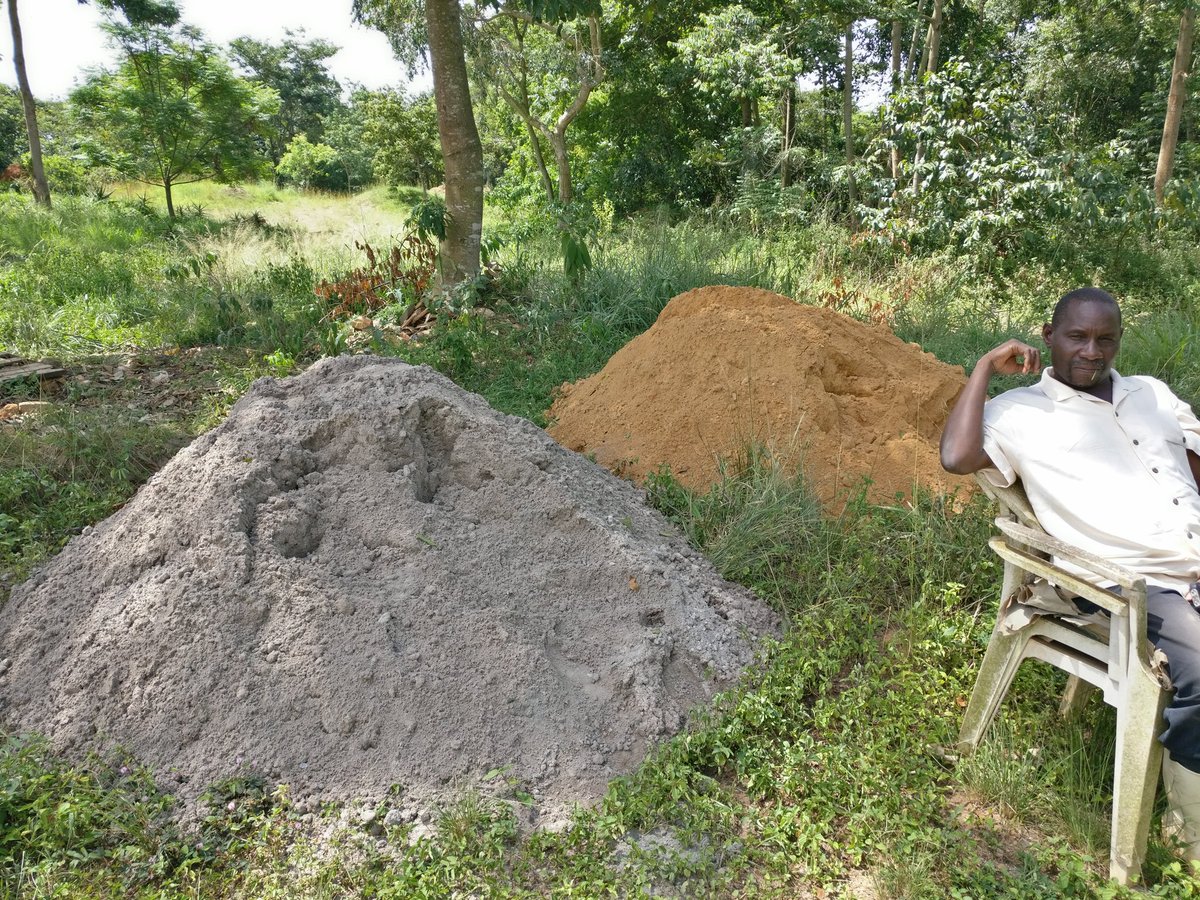 martinssempa's tweet photo. Uganda: When you build your under ground tank.. Make sure the people use water cement and stone base. Now redoing what i did a few years back.#water #undergroundtank https://t.co/R8aBHPfNlj