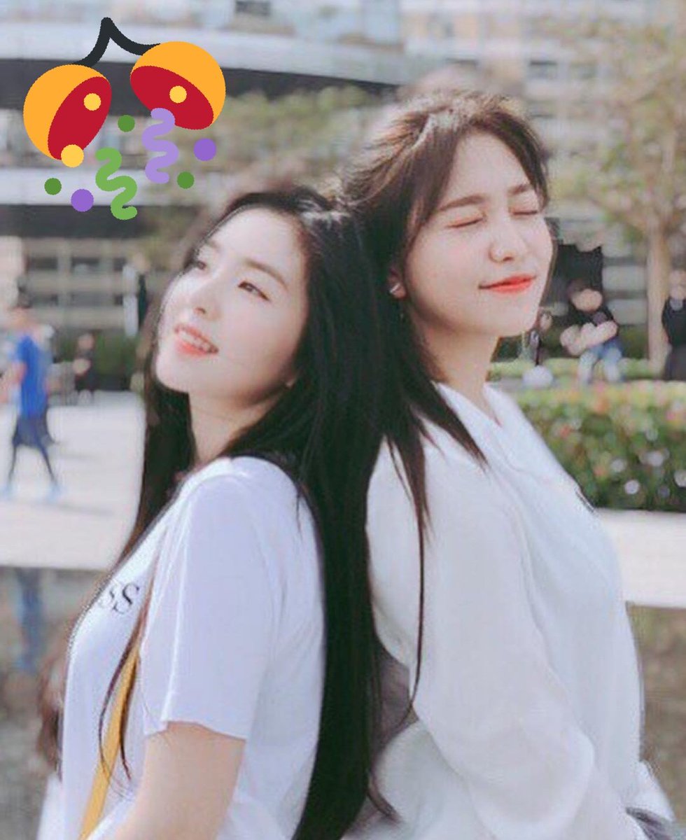 0liviahz's tweet photo. Mbak Bebel happy birthdayyyy!!! Luv yuuuuu 💗💜 https://t.co/qgYNlAuPZQ