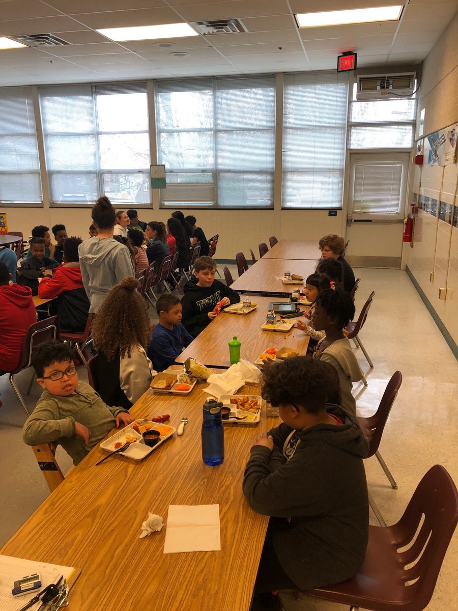 These 6th graders had a choice of where to sit at lunch. Look where they chose to be!!! ⁦<a href="/BoltonsBunch/">Colette Bolton 🧩💛</a>⁩ ⁦@PikesPanthers⁩