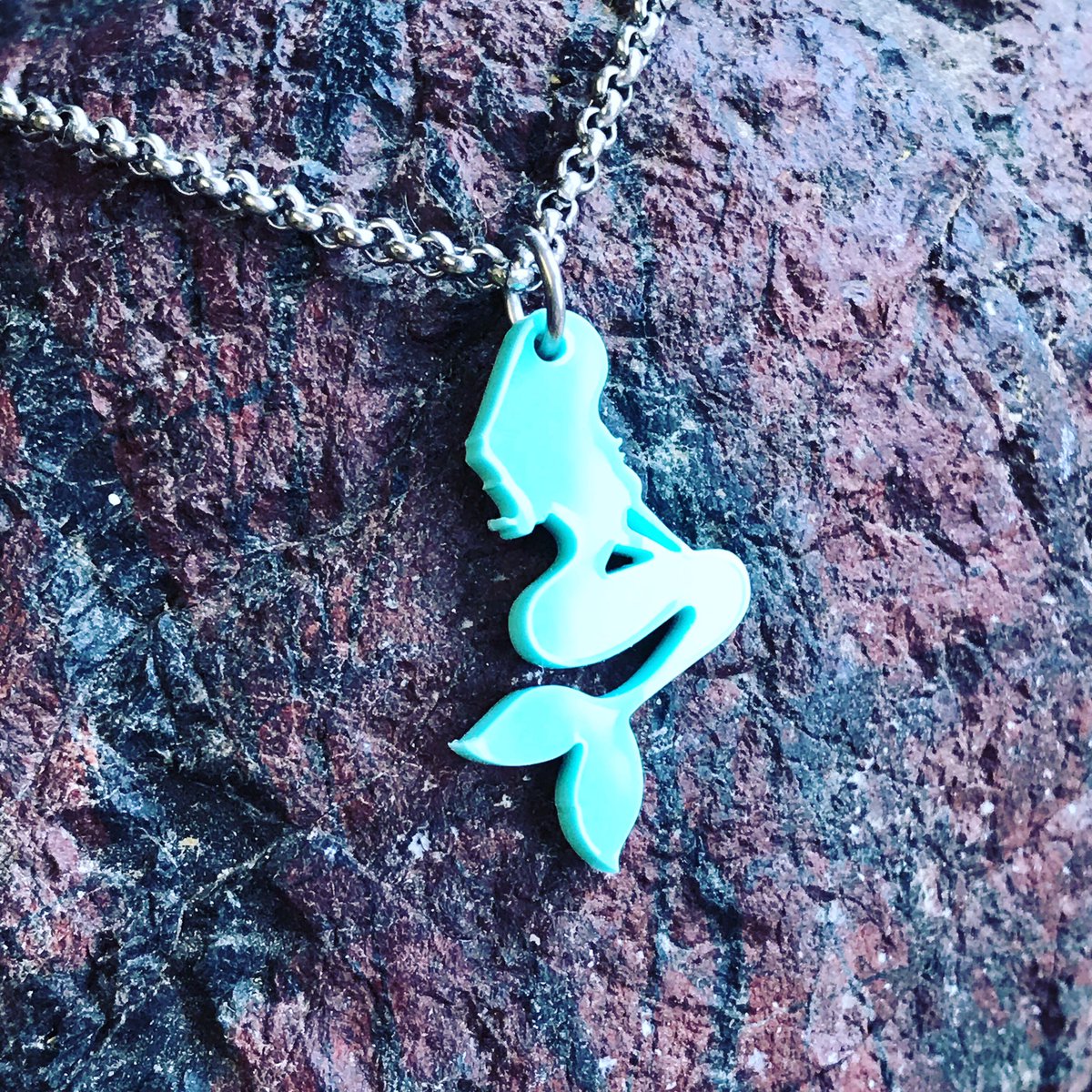 Happy International Mermaid Day 🧜🏻‍♀️. I must admit that I am slightly obsessed with mermaids 💜 #InternationalMermaidDay #Mermaid #MermaidGift #etsy #etsyuk #etsyjewelry #EtsyShop #etsyfinds #etsygifts #mermaidnecklace #handmadejewelry #handmadependants