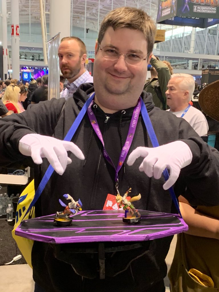 teamgrapplehook's tweet photo. #SmashBros visits the #skorecery booth. Our favorite #cosplay at #PAXEast2019 today! https://t.co/vMcf01RgGF